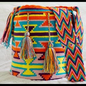 Cross body Handmade Wayuu bag